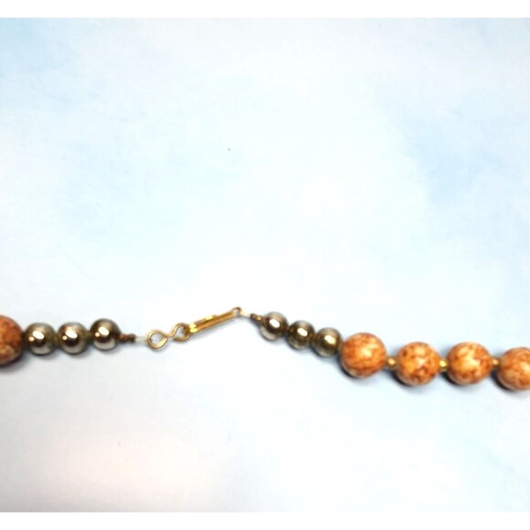 Vintage Cloisonne Agate Necklace 18 inch Carved Focal Gold Tone - Picture 8 of 8